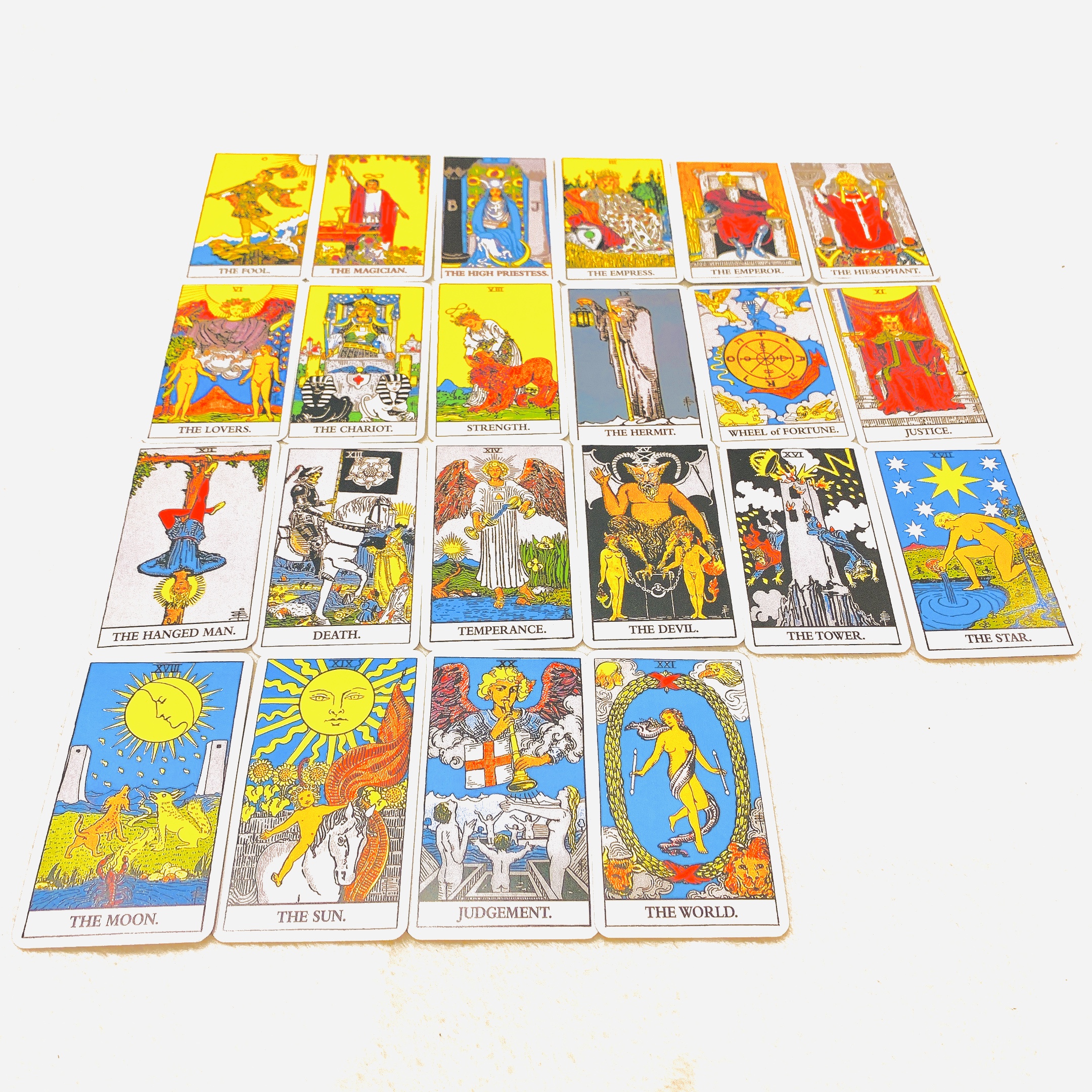 初級編 タロットカードを構成する大アルカナとは Tonami Naokiのタロット鑑定ノート